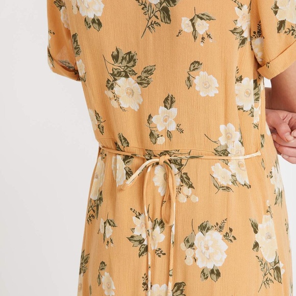 NWT Volcom Yellow Floral Button Up Maxi Dress - Picture 4 of 8